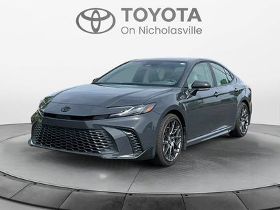 Used 2025 Toyota Camry SE w/ Convenience Package
