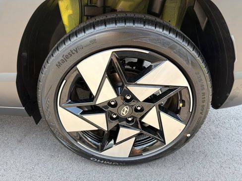 New 2026 Hyundai Kona Limited FWD image 18
