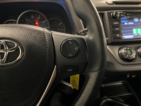 Used 2016 Toyota RAV4 LE image 14