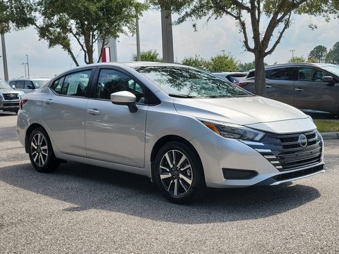 Certified 2025 Nissan Versa SV w/ Trunk Package FWD image 3