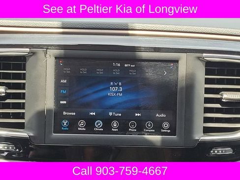 Used 2020 Chrysler Voyager Lxi FWD image 24