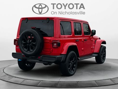 Used 2024 Jeep Wrangler Unlimited Sahara AWD/4WD image 6
