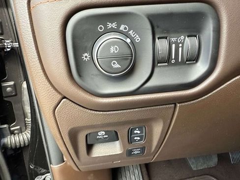 New 2026 RAM 1500 Limited w/ Bed Utility Group image 33