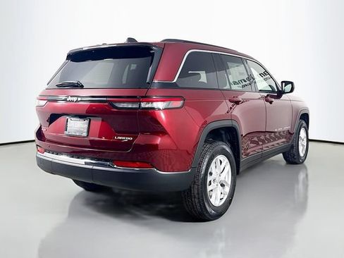 New 2025 Jeep Grand Cherokee Laredo X w/ Luxury Tech Group I AWD/4WD image 7