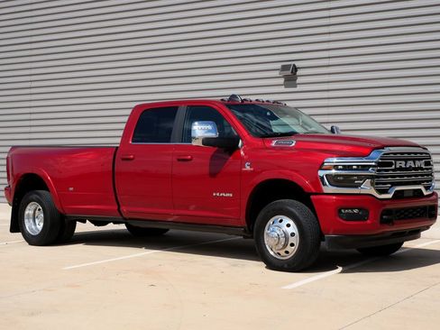 Used 2026 RAM 3500 Longhorn AWD/4WD image 1