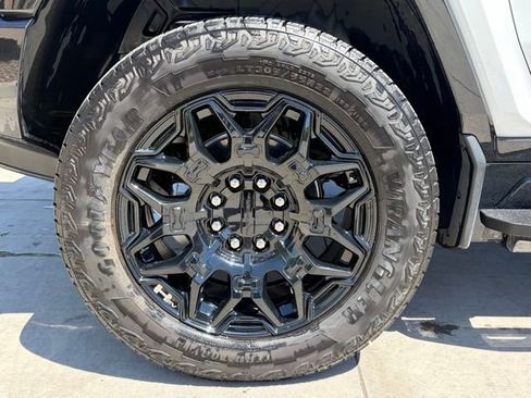 Used 2025 GMC Hummer EV 2X image 6