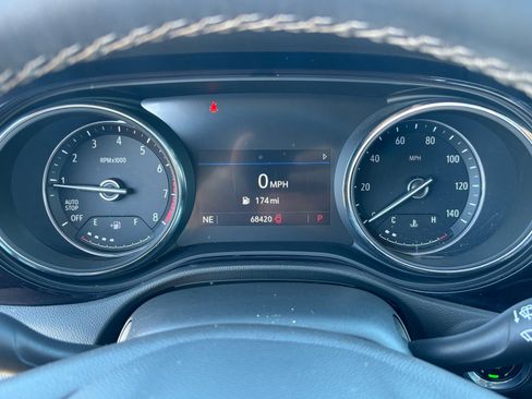 Used 2022 Buick Encore GX Select image 18
