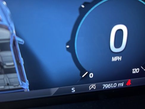 Used 2024 Ford F150 XLT w/ Mobile Office Package image 8