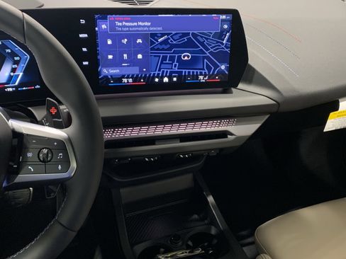 Used 2026 BMW M235i xDrive w/ Technology Package image 19