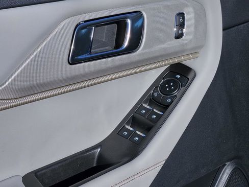 New 2026 Ford Explorer Active w/ Active Comfort Package image 25