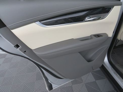 Used 2020 Cadillac XT6 Premium Luxury image 53