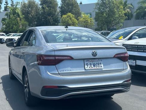 Used 2024 Volkswagen Jetta S FWD image 2