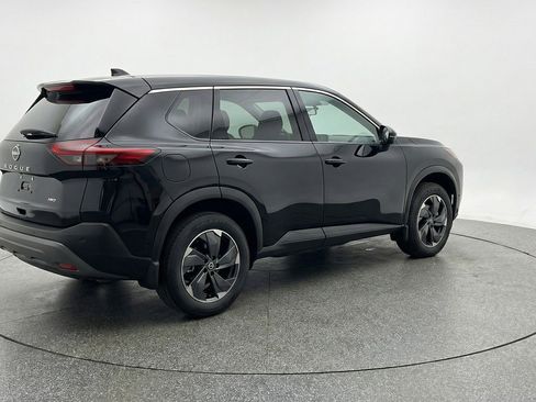 Used 2025 Nissan Rogue SV FWD image 9