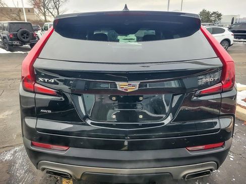 Used 2020 Cadillac XT4 Premium Luxury image 5