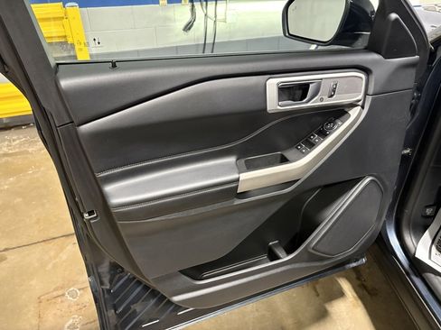 Certified 2023 Ford Explorer XLT w/ Equipment Group 202A image 19