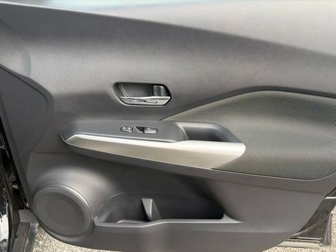 Used 2018 Nissan Kicks SV w/ Exterior Package FWD image 15