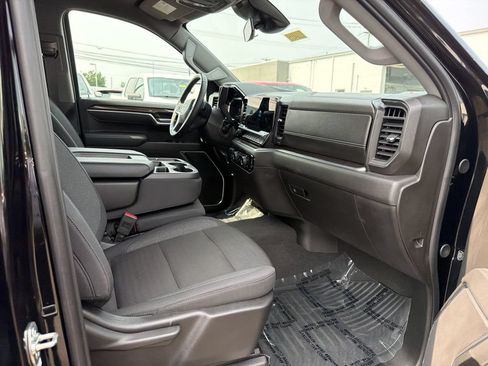 Used 2025 Chevrolet Silverado 1500 LT AWD/4WD image 15