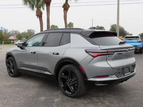 New 2026 Chevrolet Equinox EV RS image 6