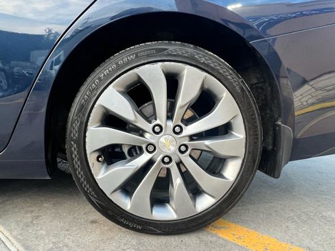 Used 2017 Chevrolet Malibu Premier w/ Premier Sun and Wheel Package FWD image 40