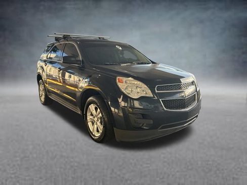 Used 2015 Chevrolet Equinox LT w/ Driver Convenience Package FWD image 2