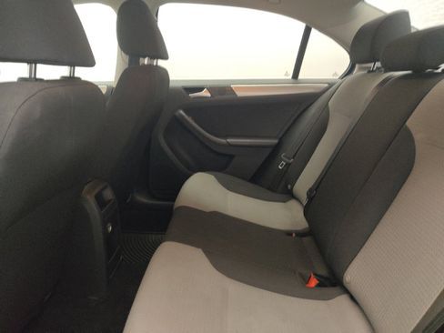 Used 2018 Volkswagen Jetta S w/ Cold Weather Package image 18