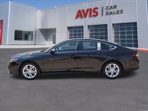 Used 2025 Honda Accord LX image 10