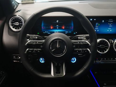 New 2026 Mercedes-Benz GLA 35 AMG 4MATIC image 18