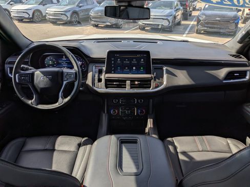 Used 2024 Chevrolet Suburban RST w/ Luxury Package image 17