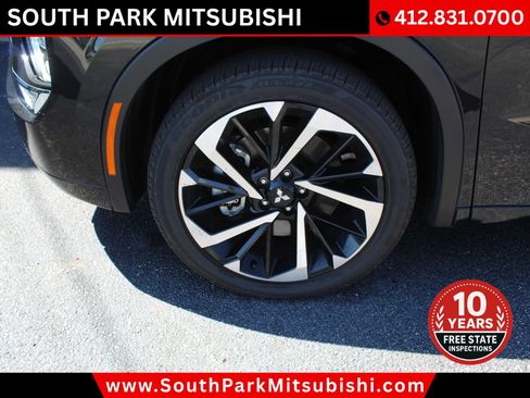 Used 2025 Mitsubishi Outlander SEL AWD/4WD image 35