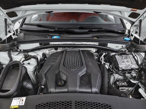 New 2026 Porsche Macan Turbo image 8