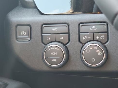 New 2026 Chevrolet Silverado 1500 LT image 12