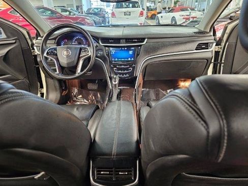 Used 2013 Cadillac XTS FWD image 9