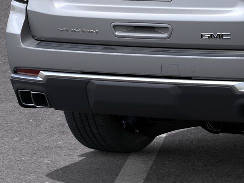 New 2026 GMC Yukon Denali image 7
