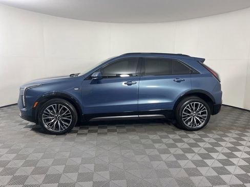 Used 2024 Cadillac XT4 Sport FWD image 2