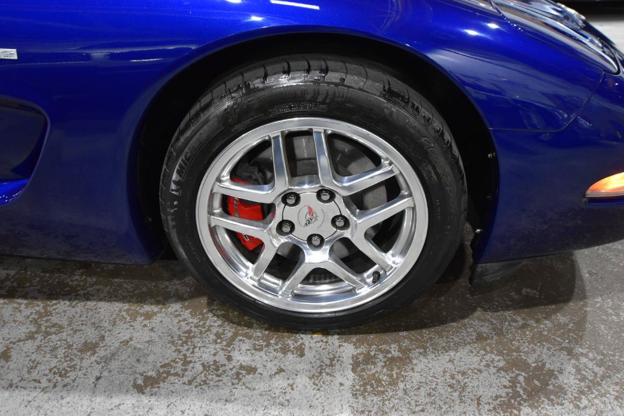 Used 2004 Chevrolet Corvette Z06 w/ Z06 Preferred Equipment Group RWD image 37