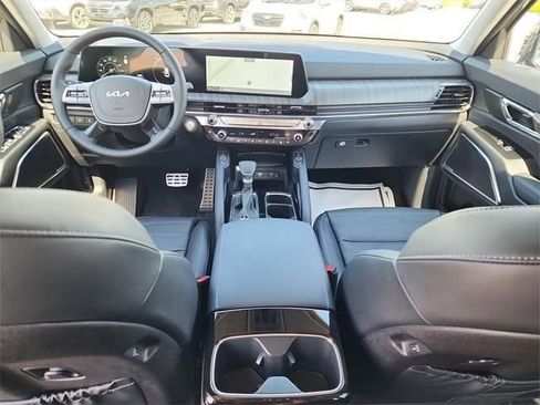 Certified 2025 Kia Telluride SX Prestige image 16
