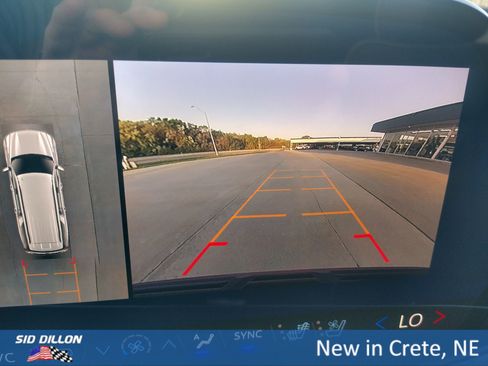 New 2026 Chevrolet Suburban Premier image 6