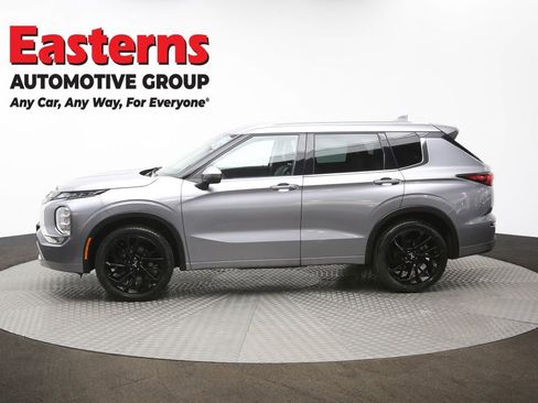 Used 2022 Mitsubishi Outlander SEL image 62