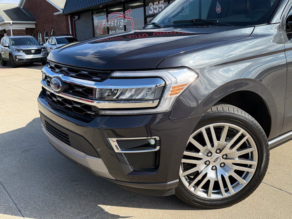 Used 2024 Ford Expedition Limited AWD/4WD image 24
