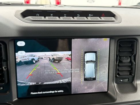 New 2025 Ford Bronco Badlands image 25