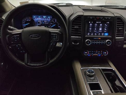 Used 2019 Ford Expedition Limited w/ Equipment Group 302A RWD image 22