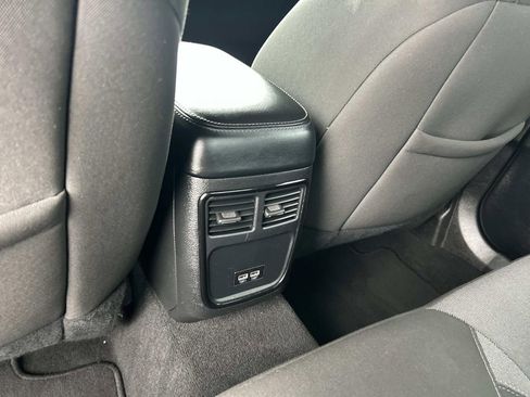 Used 2021 Dodge Charger SXT w/ Blacktop Package image 17