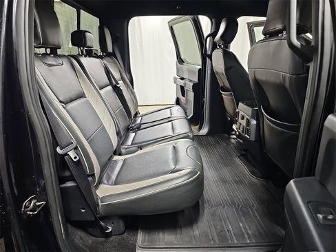 Used 2018 Ford F150 XLT w/ Equipment Group 302A Luxury image 14