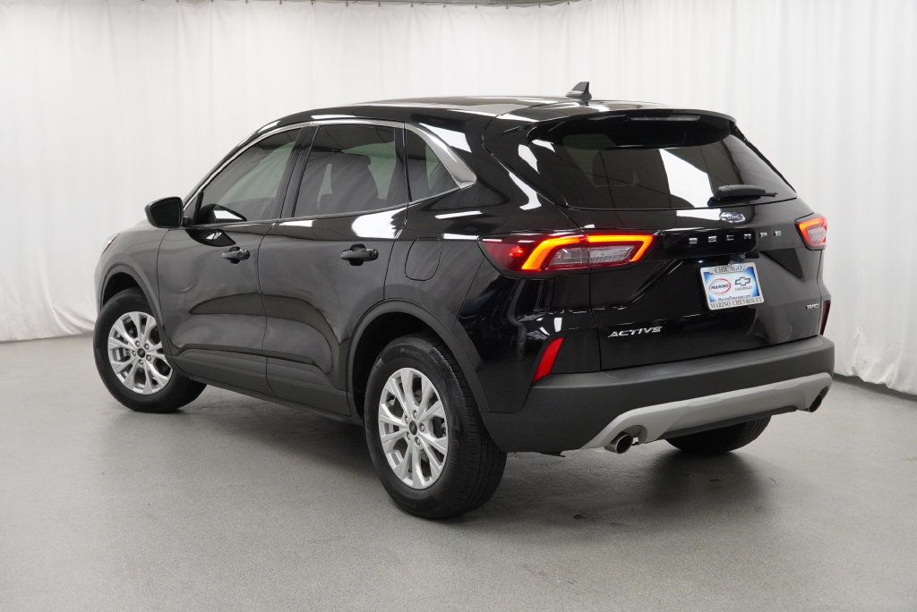 Used 2024 Ford Escape Active AWD/4WD image 9