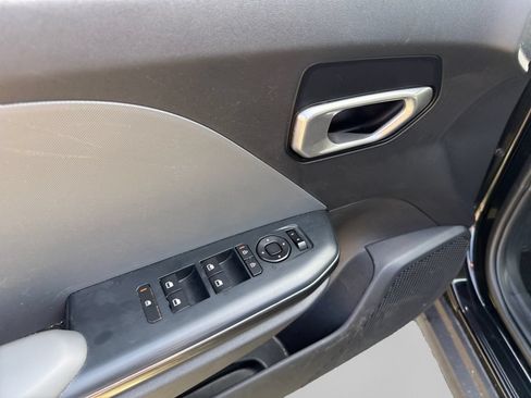 Used 2025 Kia K4 FWD image 18