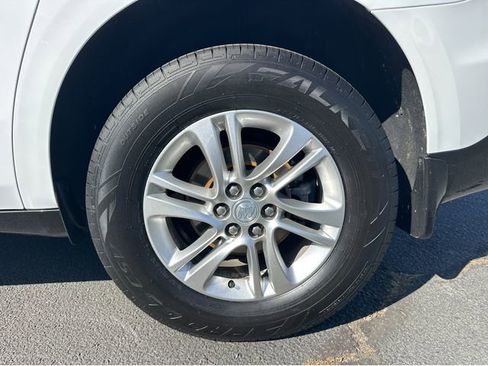 Used 2019 Buick Enclave Essence image 39