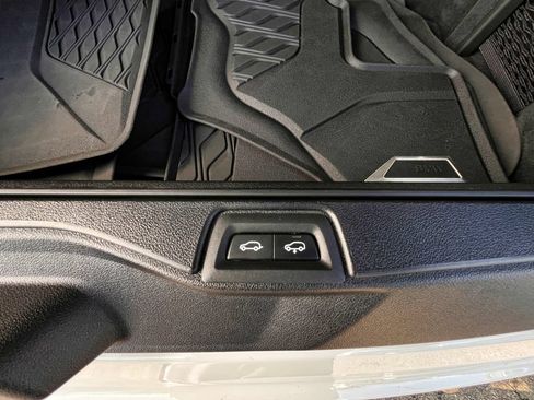 Used 2024 BMW X7 M60i w/ Executive Package AWD/4WD image 43