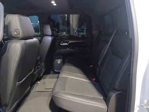 Used 2024 GMC Sierra 2500 Denali w/ Denali Reserve Package image 8