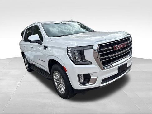 Used 2023 GMC Yukon SLT w/ SLT Luxury Package AWD/4WD image 4