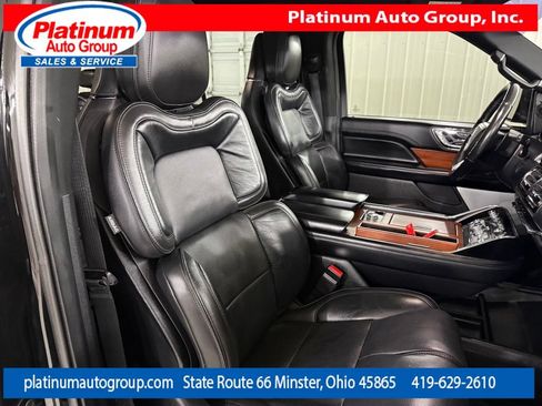 Used 2018 Lincoln Navigator Reserve w/ Technology Package AWD/4WD image 42